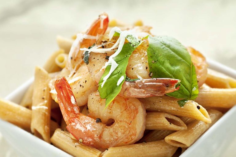 Penne Rigate Integrali &ldquo;Senatore Cappelli&rdquo; con Gamberi e Basilico