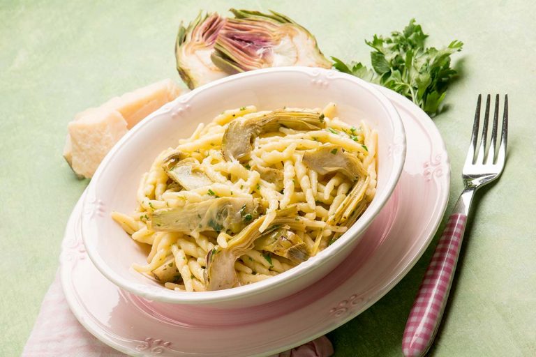 Trofie con Carciofi e Parmigiano