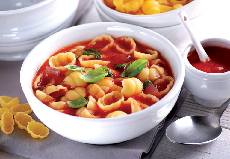Cestini in zuppa di pomodoro
